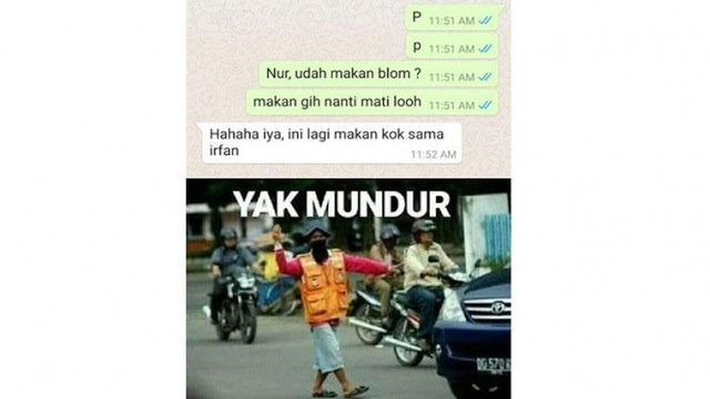Daripada Hancur, Mending Mundur